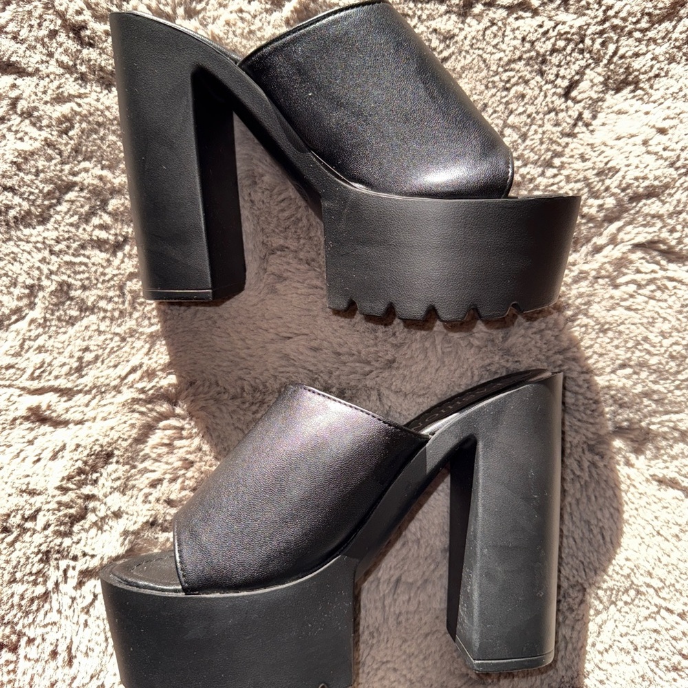 Stylish Black Platform Heels